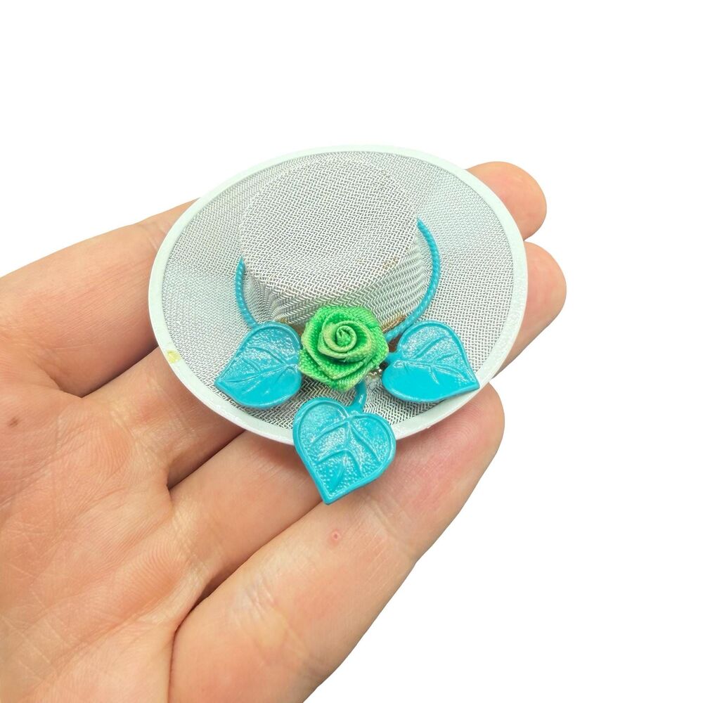Vintage Jewelry White Hat Brooch Pin